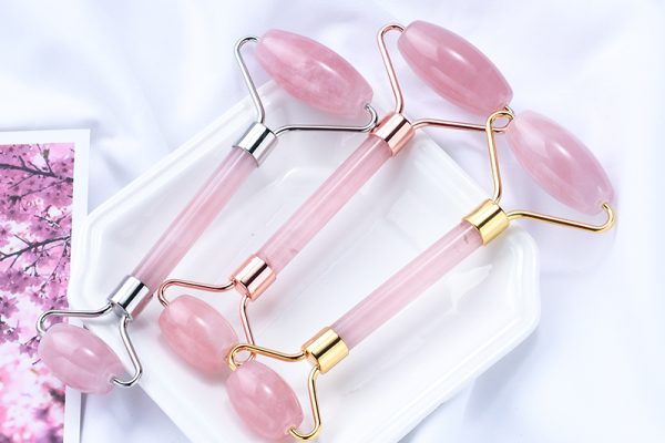 rose quartz jade roller